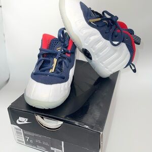 Nike Kids Navy White Red Foamposite Sneakers size 7C with box